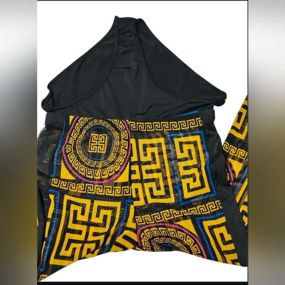 Fashion Nova Black and Gold Geometric Mesh Leggings. Size M. - Picture 6 of 8